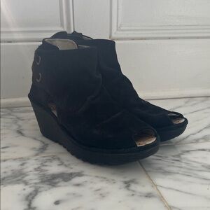 Fly London Black Suede Peep-Toe Wedge Sandals Size 40 or US 9-9.5